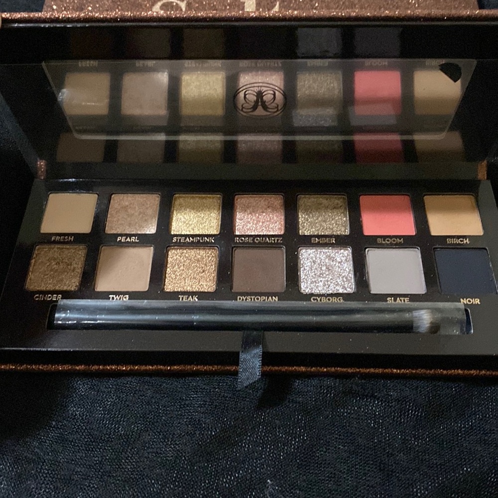Anastasia Beverly hill Sultry palette